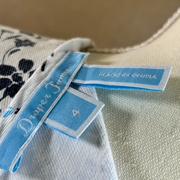 EUC Draper James Floral Bird Cotton Denim Top | crew neck with keyhole - button - Picture 4 of 7